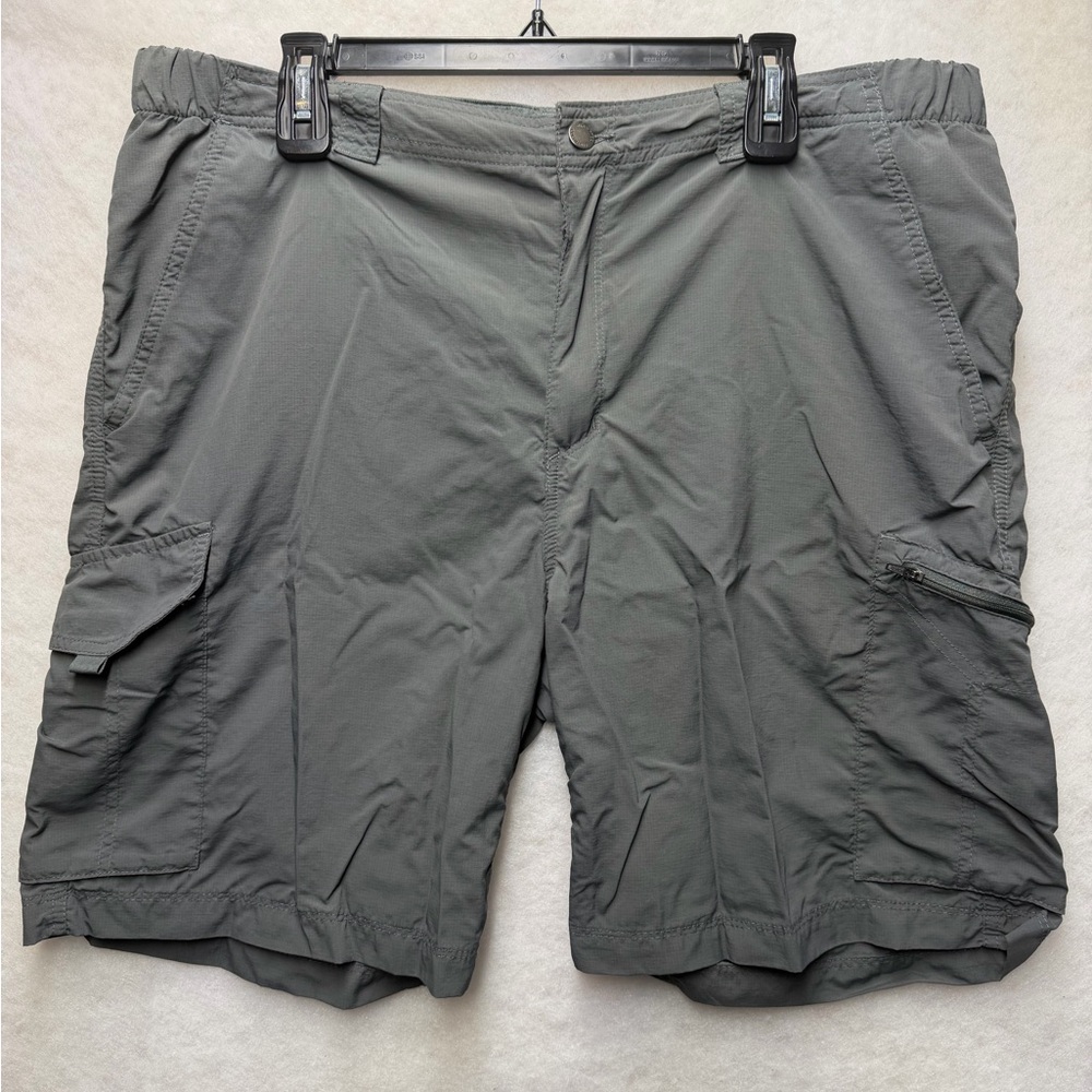Columbia 40W 10L Gray Cargo Shorts Mens Omni Shade Sun Protection Outdoor Casual